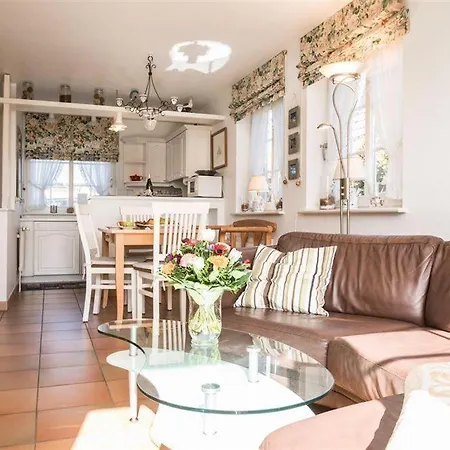 Apartment Haus-rosenkamp-eg-ug-wohnung-1 *