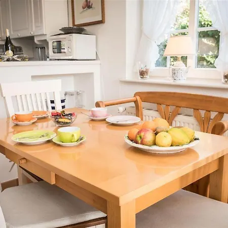 Haus-rosenkamp-eg-ug-wohnung-1 Apartment Westerland