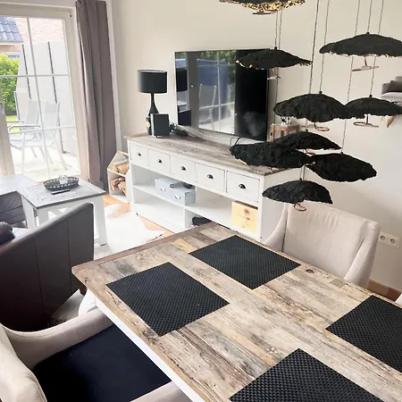 Haus-rosenkamp-eg-ug-wohnung-1 Apartment